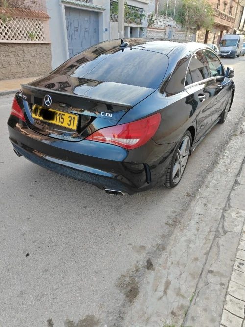 Mercedes CLA 2015 Coupé Exclusif + AMG 