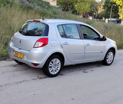 Renault Clio 3 2012 Night and Day