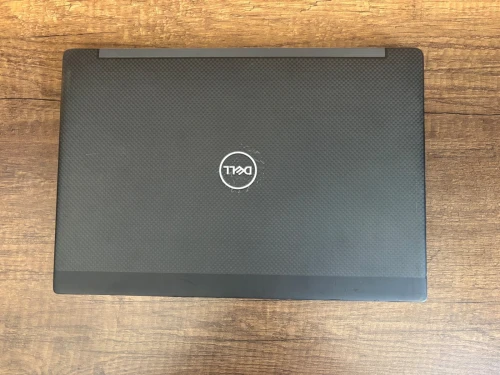 Pc portabl dell latitude 7390
