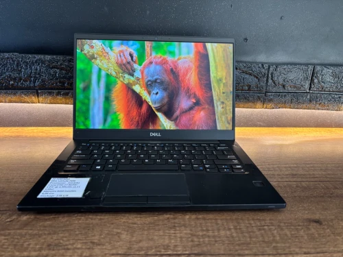 Pc portabl dell latitude 7390