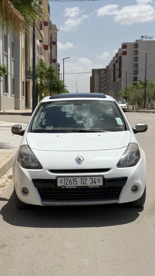 Renault Clio 3 2012 Night and Day