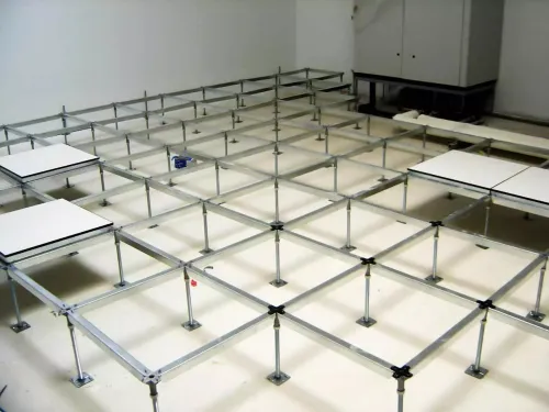 installation professionelle de faux Plancher Technique Surélevé