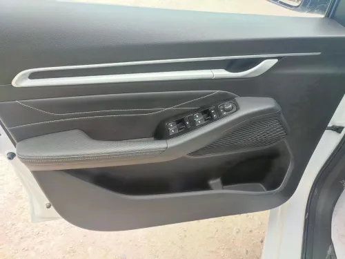 Geely Emgrand 2025 