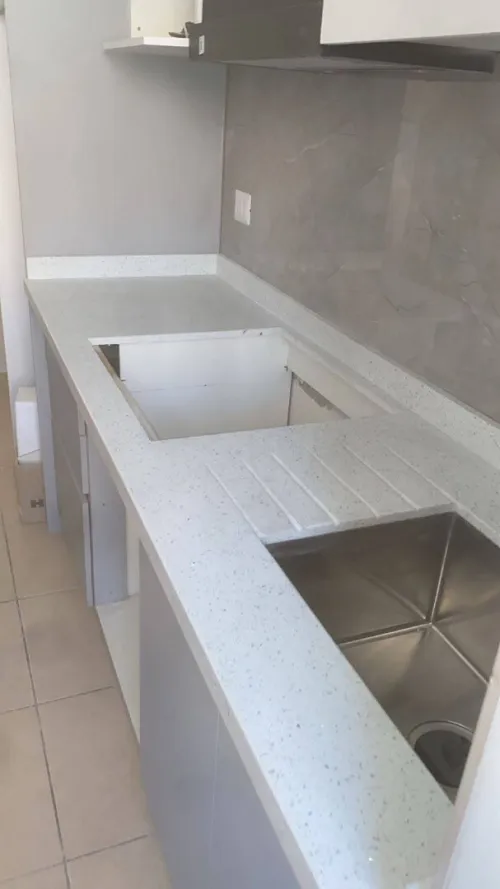 Quartz et Granite e Marbre