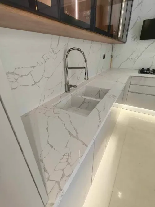 Marbre et Quartz et Granite
