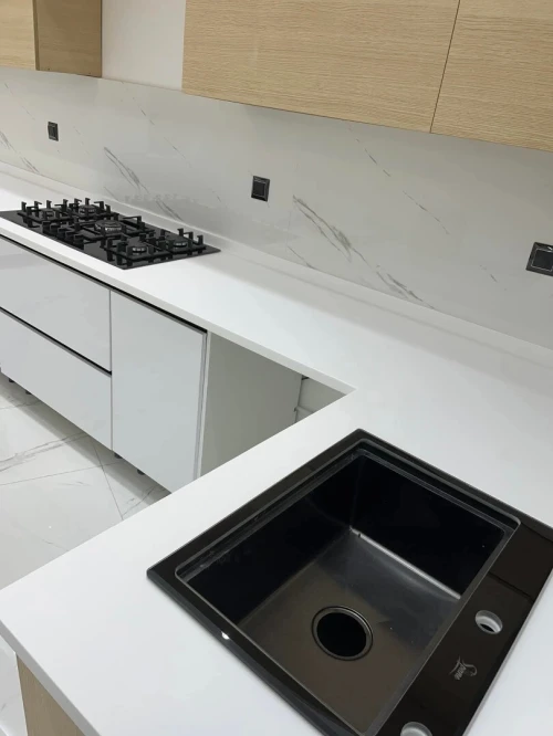 Marbre et Quartz et Granite