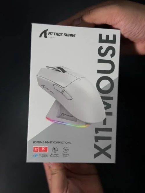 Attack Shark X11 souris black and white