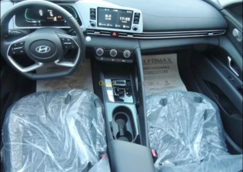 Hyundai Elantra 2025 Qatar