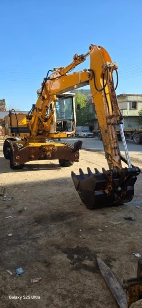 LIEBHERR312 EXCAVATRICE 1997
