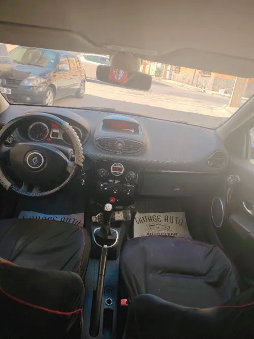 Renault Clio 3 2012 Night and Day