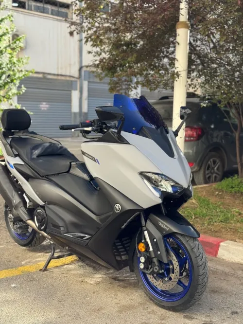 Yamaha T MAX 