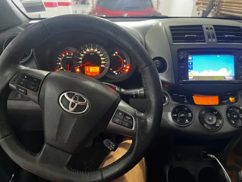 Toyota RAV4 2012 Limited edition