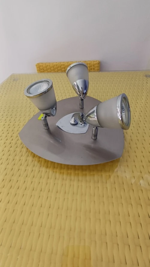 ***NOUVEAU*** VENTE EN GROS LUSTRE EN METAL Ref :432/4885(D)