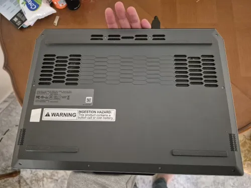 Lenovo LOQ - I5 / 13ém HX - RTX 5050 - Ecran FHD 144 hz + 512 gb SSD