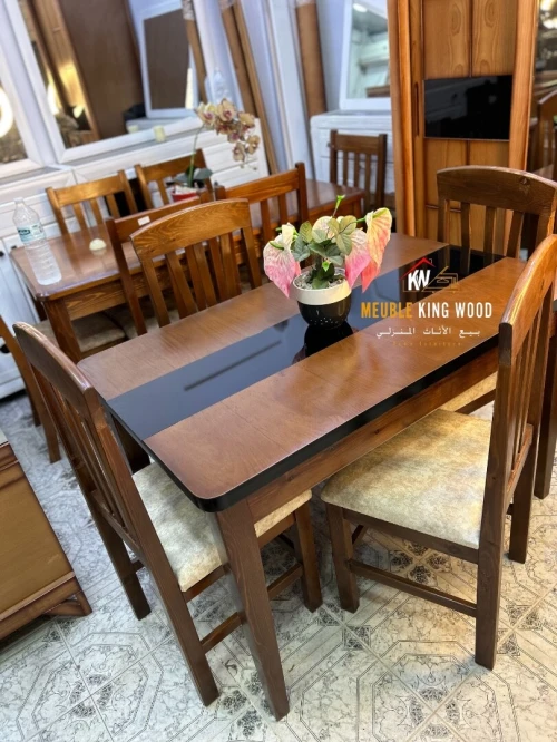 Table cuisine et salle a manger 4 et 6 chaises