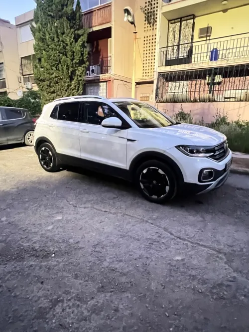 Volkswagen Tacqua 2023 