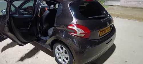 Peugeot 208 2013 Active
