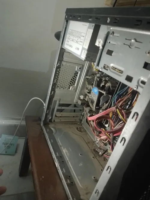 Pc + 2 screen + mouse + keyboard + headphones