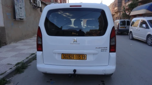 Peugeot Partner 2015 Tepee Allure 