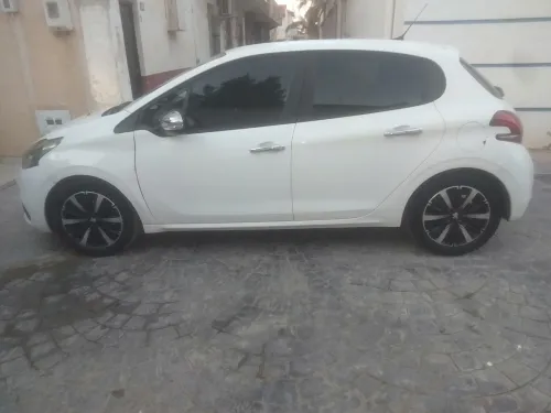 Peugeot 208 2019 Access Facelift