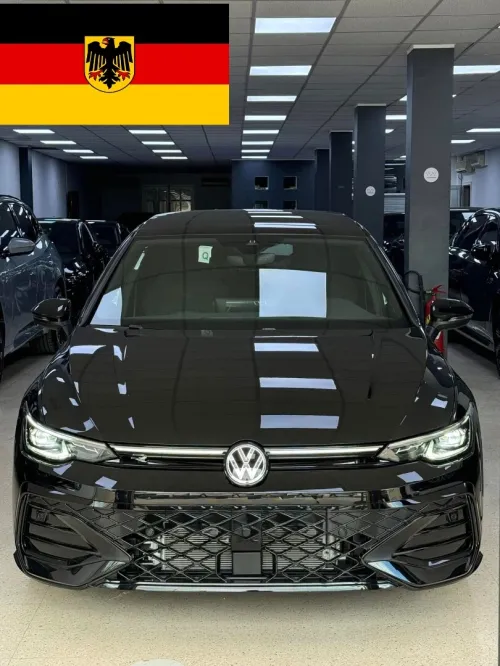 Volkswagen Golf 8 2025 R-Line