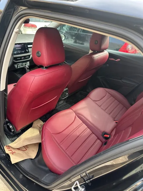 Skoda Fabia 2022 Style (avec toit panoramique)