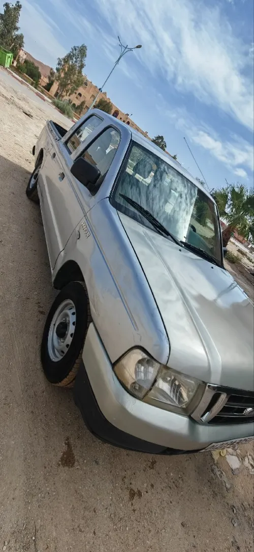 Ford 2900 2005 