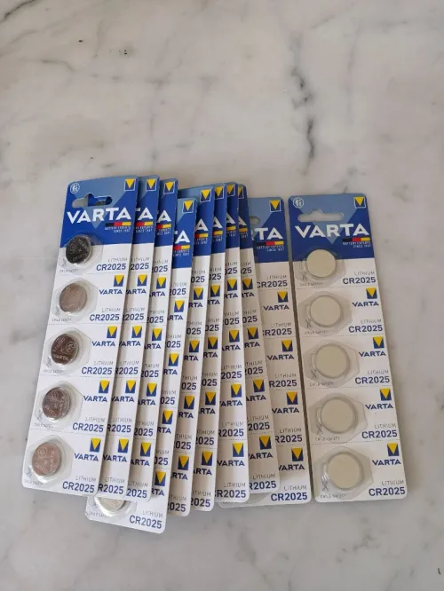 PILES LITHIUM VARTA CR 2025