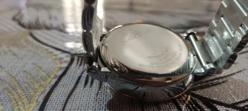 ساعة cartier سويسرية 