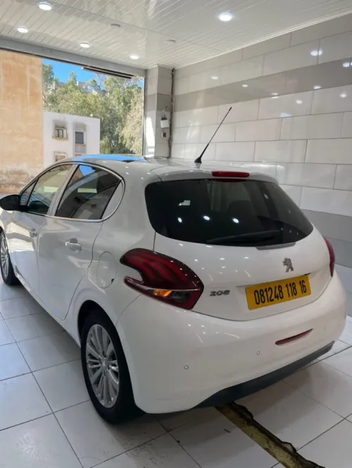 Peugeot 208 2018 Allure Facelift