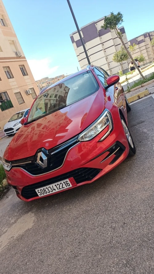 Renault Megane 4  2022 Itens
