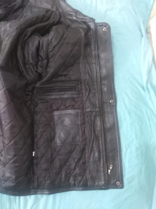 VESTE  CUIR  NOIR taille 48 جديده