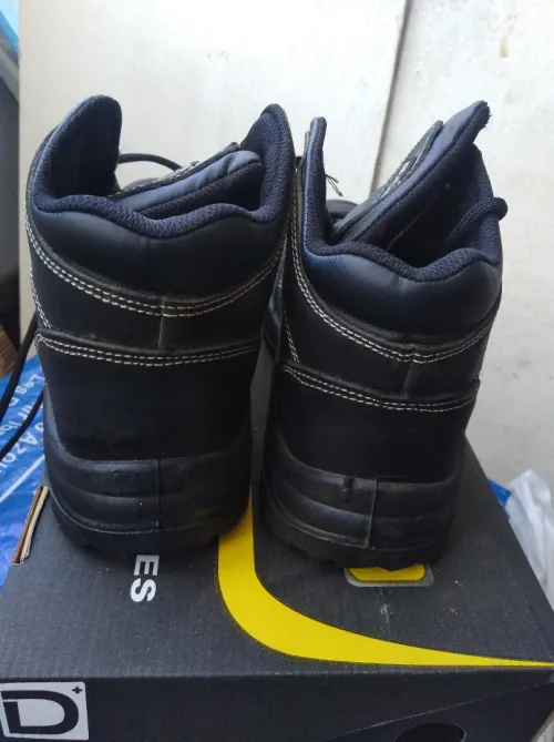 CHAUSSURE DE SECURITE  P42