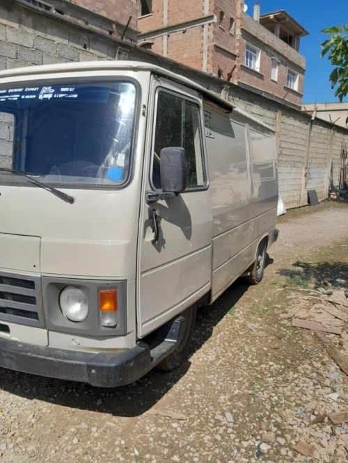 Peugeot J9 1985