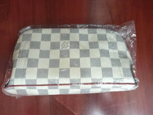 Des Pochettes