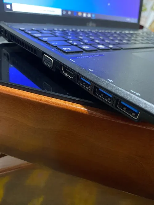 PC Portable Fujitsu i3