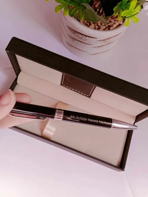 stylo métallique personnalisé