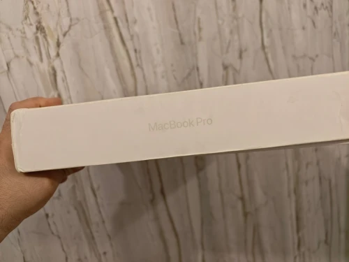 Macbook M3 Pro
