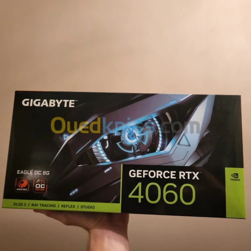 Gigabyte GeForce RTX 4060 EAGLE OC 8GB GDDR6 DLSS3 jamais utilisé