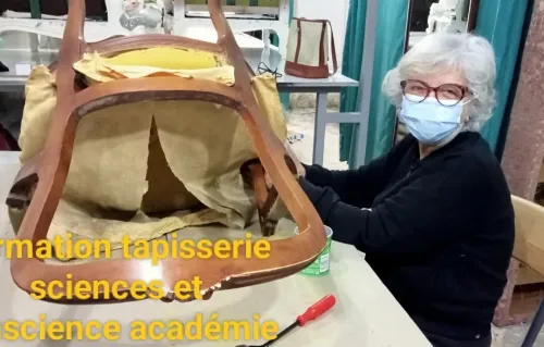 Ecole de soutien, de langues étrangère et d'activités artisanales