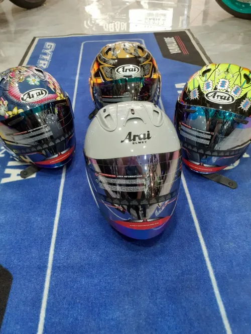 Arai , Hjc i30 , f31 Casque moto 