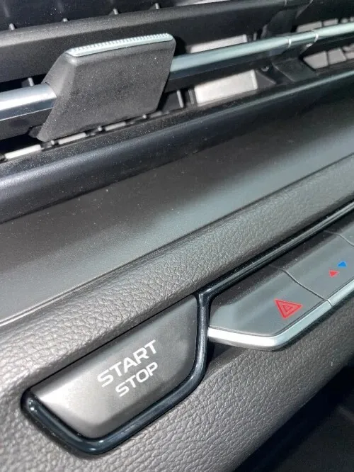 Livan X3 Pro  2025 Automatique (Avec toi ouvrant )