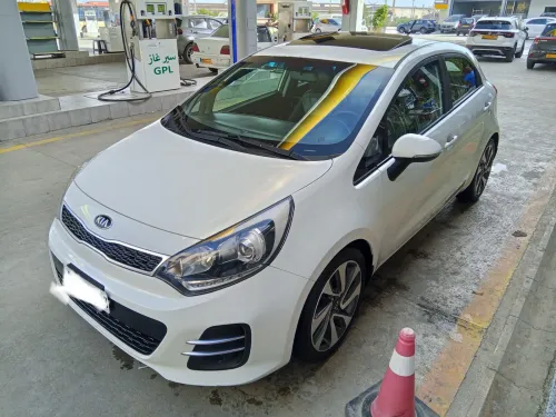 Kia Rio 5 portes 2015 Funny Facelift 