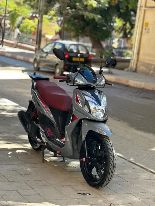 Sym Sr 2025