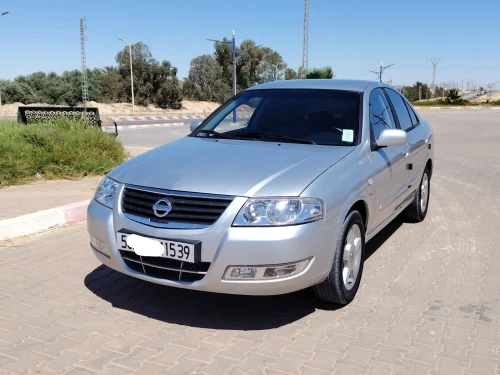 Nissan Sunny 2015 B10