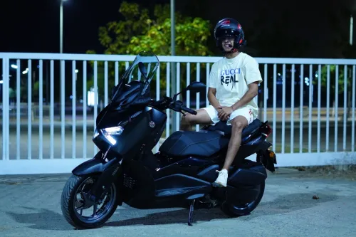 Yamaha Xmax tech Max 300 2025