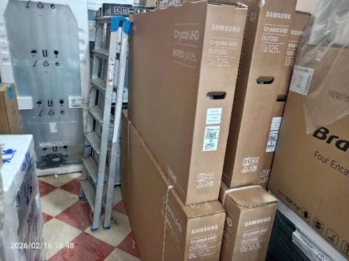 Télévision Samsung cristal 50pouce DU7000