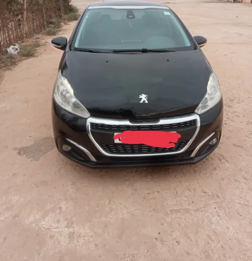 Peugeot 208 2015 Allure