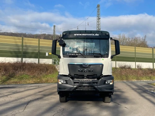 CAMION MALAXEUR 10 A 12 M3