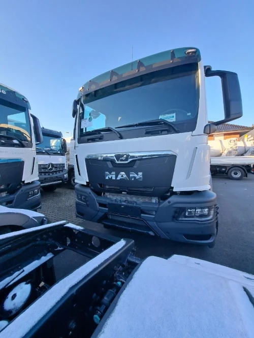 CAMION TRACTEUR 6X4